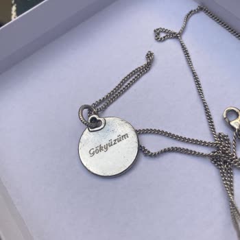 Pandora'dan Alınan Kolye Kısa Sürede Karardı, Mağaza Çözüm Sunmadı