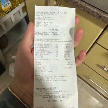 A101'den Alınan Dondurma Bozuk Çıktı