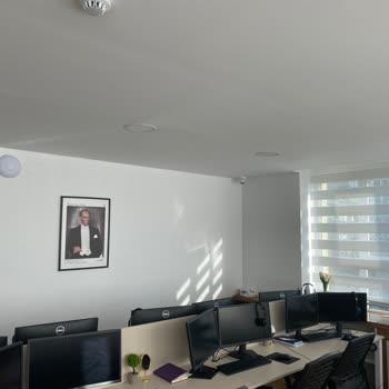 Servisin Klimayı Takmadan Gitmesi Ve Kaba Tavrı Mağduriyet Yaşattı