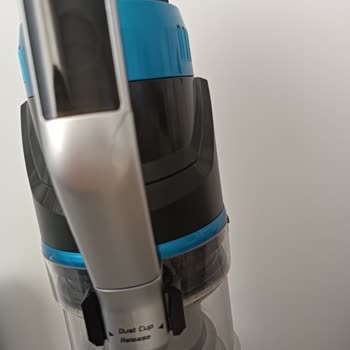 Stilevs Şarjlı Süpürgemin Tutma Yeri Kısa Sürede Çatladı