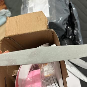 Hasarlı Ürün İadesinde Yaşanan İletişim Ve Çözüm Sıkıntısı