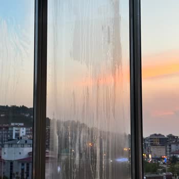 Cam Balkonlarda Buhar, Leke Ve Ses Sorunlarıyla Baş Edemiyoruz