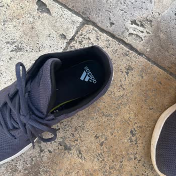 Adidas Viaport Mağazasında Hatalı Ürün Ve İlgisiz Personel Deneyimi