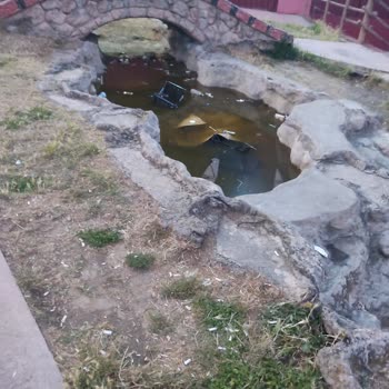 Çocuk Parkı Ve Çevresi Çöplük Gibi Kötü Kokular Yayılıyor