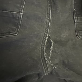 Aynı Kullanımda Sadece Bir Pantolonda Erime Ve Yırtılma Sorunu