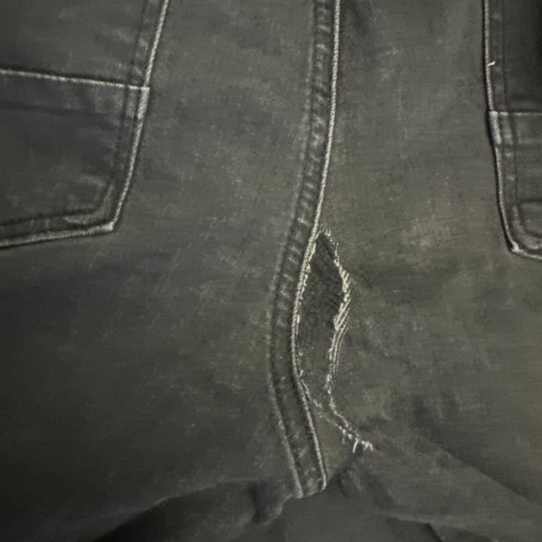 Aynı Kullanımda Sadece Bir Pantolonda Erime Ve Yırtılma Sorunu