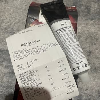 Rossmann'dan Aldığım Saç Boyası Kutusunda Farklı Marka Ve Renk Çıktı