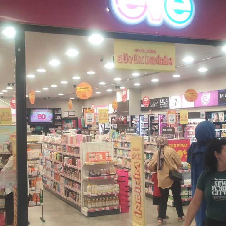 Mağaza Çalışanının Sert Tavrı Kızımı Üzdü, Müşteri Memnuniyeti Zedelendi