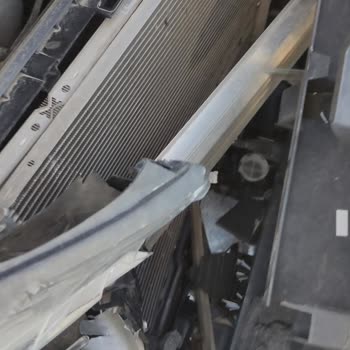 Ciddi Kazada Airbag Açılmadı, Opel'den Güvenlik Ve Açıklama Bekleniyor