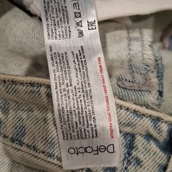 Pantolonum Yırtıldı, Mağaza Ve Müşteri Hizmetleri İlgisiz Kaldı