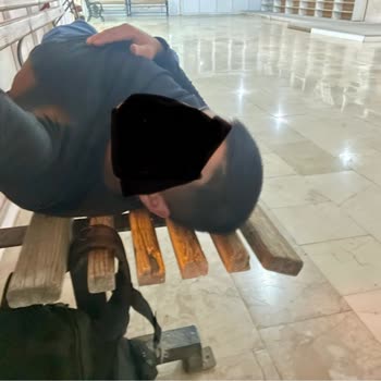 Otobüs Gelmedi, Mağdur Edildim: Geceyi Cami'de Geçirdim