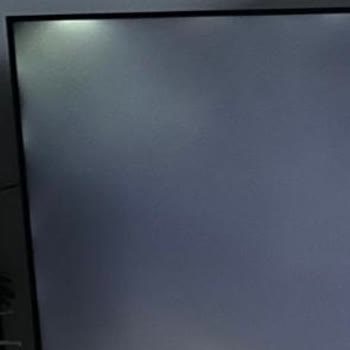 Grundig 55 İnç TV'de Beyaz Leke Sorunu Ve Yetersiz Servis Deneyimi