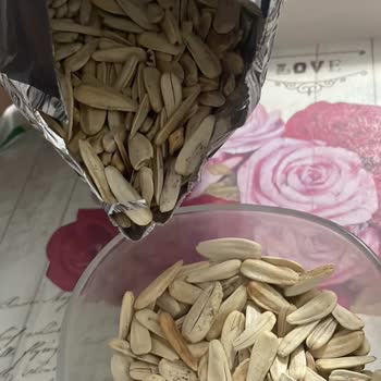 Paket Üzerindeki Vaadin Aksine Tuzsuz Çekirdek Şoku