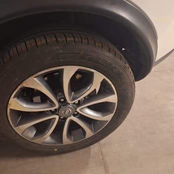 Aklas Oto Lastik Eskişehir Kullanılmış Başka Lastik Takmaya Çalışma