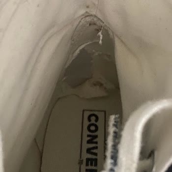 Aldığım Ayakkabı Hızla Yıprandı, Marka Sorumluluk Almadı