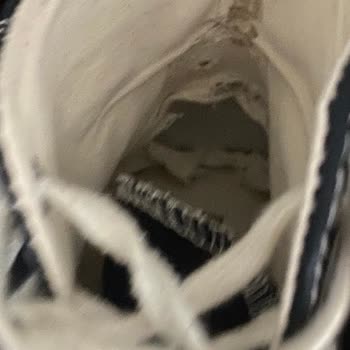 Aldığım Ayakkabı Hızla Yıprandı, Marka Sorumluluk Almadı