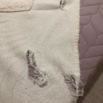 Aynı Koşullarda Kullanılan Bornozda Kalite Sorunu Ve Çözüm Talebi