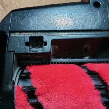 Süpürge Başlığı Garantiye Girmiyor, Yedek Parça Fiyatı Çok Yüksek