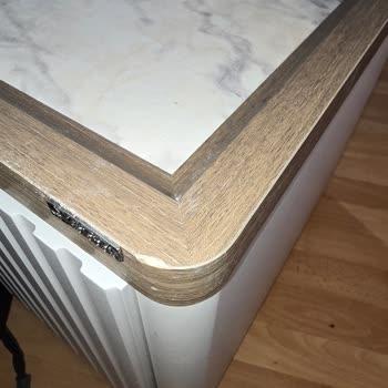 Mağazada Kusursuz Gördüğüm Mobilyalar Hasarlı Ve Çizik Şekilde Teslim Edildi