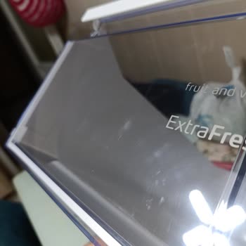 Profilo Buzdolabında Sebzelik Çekmecesi Çizik Ve Lekeli Geldi, Servis Ücret Talep Ediyor