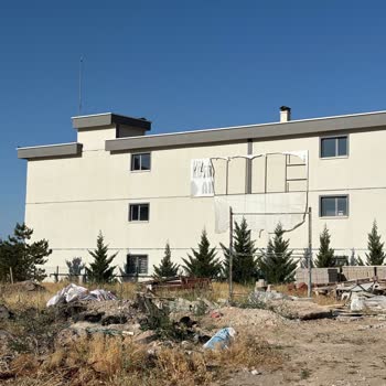 İnşaat Atıkları Ve Çöp Nedeniyle Yaşanan Çevre Kirliliği Mağduriyeti