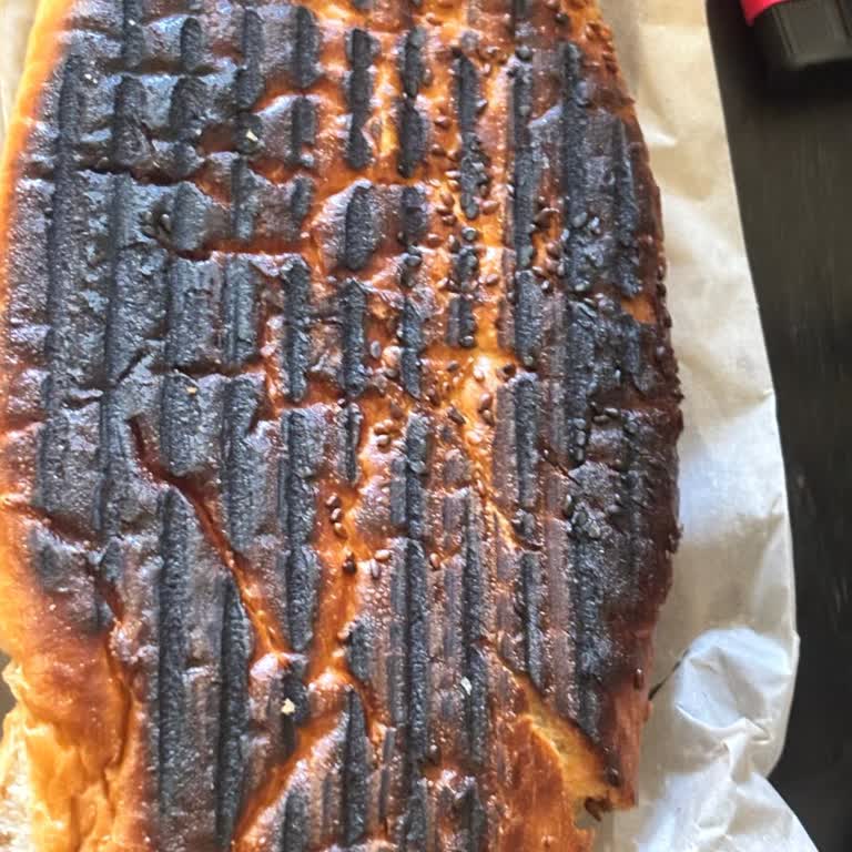 Yanmış Tostla Hayal Kırıklığı: Bir Daha Asla!