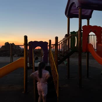 Dutliman Mahallesinde Çocuk Parkı Bakımsız Ve Tehlikeli Durumda