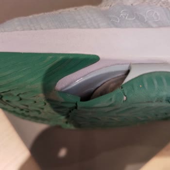 Nike Basketbol Ayakkabısında Taban Kırılması Ve Sneaks Up'ın Şikayeti Reddetmesi