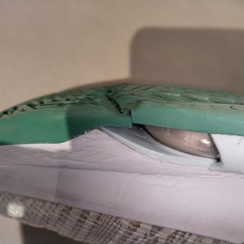 Nike Basketbol Ayakkabısında Taban Kırılması Ve Sneaks Up'ın Şikayeti Reddetmesi