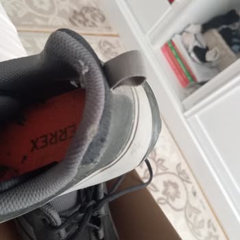 Adidas Ayakkabım Garantiye Rağmen Yırtıldı Ve Talebim Reddedildi