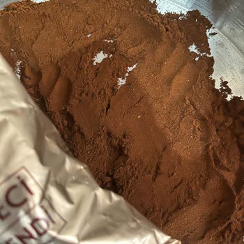 Kahvede Beyaz Tanecikler Ve Düşen Ürün Kalitesi Endişesi