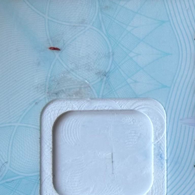 Bagaj Fişinin Kimlik Kartına Yapıştırılması Nedeniyle Kimlik Kartı Kaybı