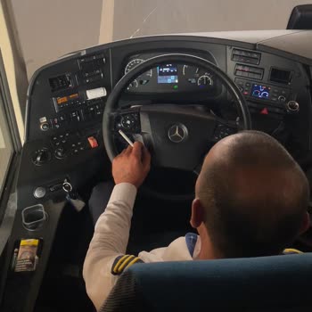 Otobüs Yolculuğumda Şoförün Sigara İçmesi Ve Yolcuyu Tehdit Etmesi