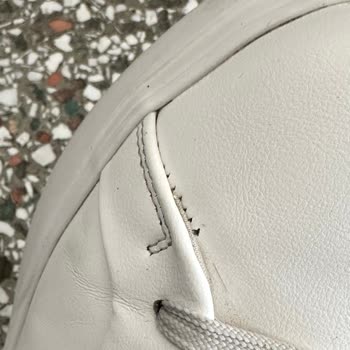 Aldığım Ayakkabı Kısa Sürede Parçalandı