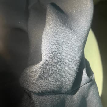 Adil Işık Takım Elbise Kısa Sürede Tüylenme Ve Dikiş Sorunu Yaşattı