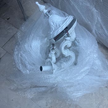 Kırılan Eşyalar Ve İletişimsizlik Nedeniyle Mağduriyet Yaşıyorum