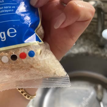 Happy Center Aldığım Pirinçten Kurt Çıkması Nedeniyle Mağduriyet Yaşıyorum