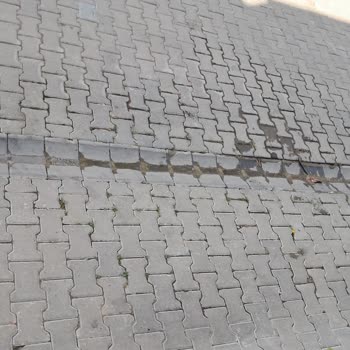 Acil Müdahale Beklenen Su Baskını Ve Elektrik Tehlikesi