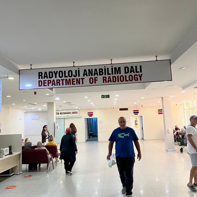 Radyoloji Bölümünde İletişim Ve Hizmet Sorunları