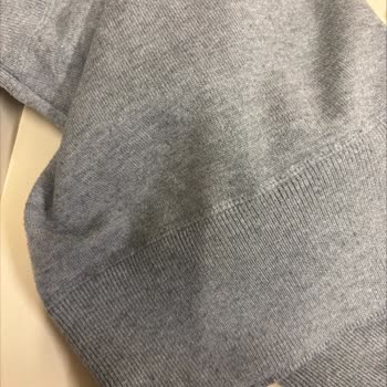 Zara'dan Aldığım Kazak Hızla Tüyleniyor, Fişsiz İade Yapılmıyor