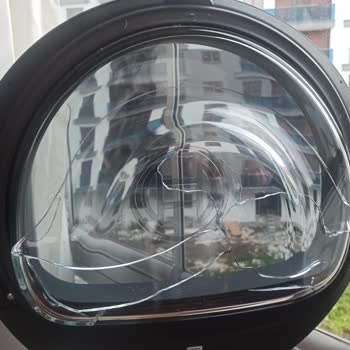 Bosch Kurutma Makinesi Camı Çatladı, Servis İlgisizliği Mağduriyetimi Artırdı