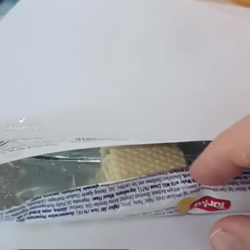 Torku Miniki Gofret İçerisinde Çıkan Şeyler!