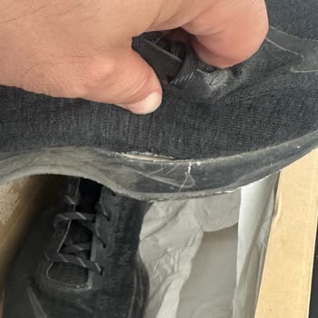 Aldığım Ayakkabının Tabanı Açıldı, Garanti Kabul Edilmedi