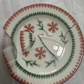 Kırık Ürün Ve Yetersiz Müşteri Hizmetiyle Hayal Kırıklığı