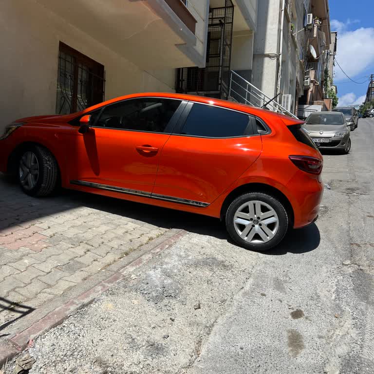 Eminevim İkinci Kez Kasko Yapmış, Sorunum Çözülmüyor Satış Sorumlusu İlgisiz