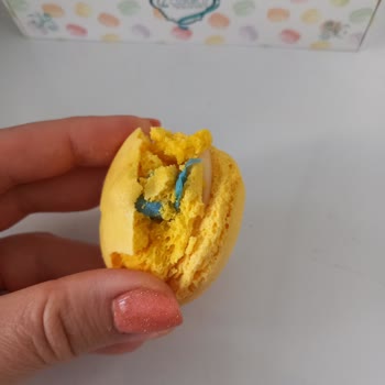 Özburcu Ekmek Fırın & Cafe Makaron İçinden Poşet Parçası Çıktı