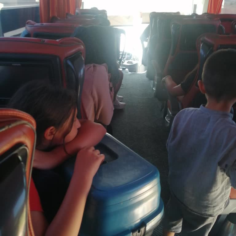 Uzun Süren Yolculukta İlgisizlik Ve Mağduriyet Yaşadık