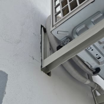 Klima Montajında Dış Mantolama İzinsiz Kesildi Mağduriyetim Giderilsin