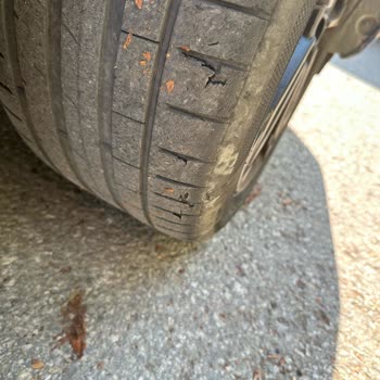 Sıfır BMW X1’de Lastik Sorunu Ve Yetkili Servisin İlgisizliği Mağduriyetimi Artırdı