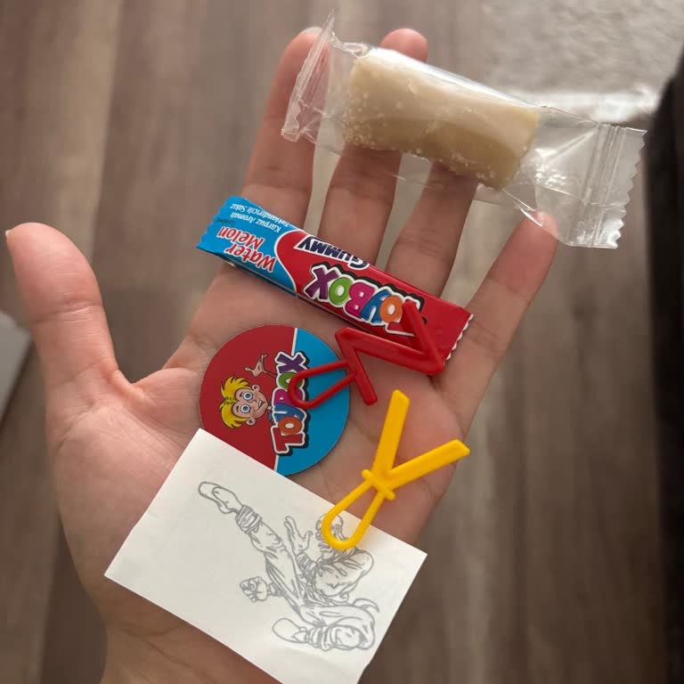 Toybox Yumurtadan Çıkan Bozuk Oyuncakla Param Çöpe Gitti